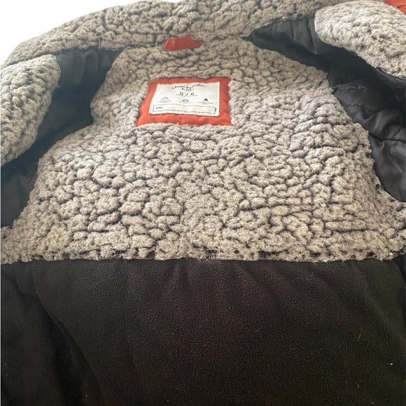 A&F Kids Ultra Parka. Burnt Orange. Warm Winter Coat. Wind- and water-resistant. - Picture 6 of 6